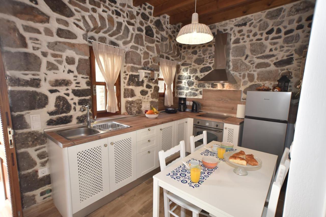 Patriko Nisyrian Guesthouse Mandrákion Eksteriør bilde